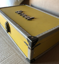 Cargar imagen en el visor de la galería, Caja bebé sin contenido de productos