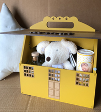 Cargar imagen en el visor de la galería, Casita bebé mostaza