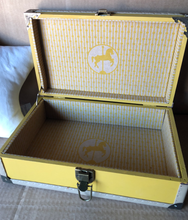 Cargar imagen en el visor de la galería, Caja bebé sin contenido de productos